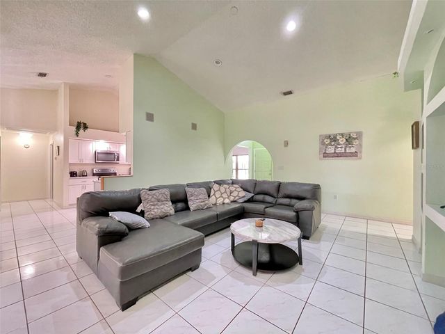 4710 CRESSON COURT, Tampa, FL 33624