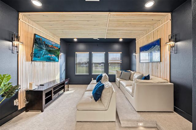 1010 Williams Lake Drive, Richmond, TX 77469