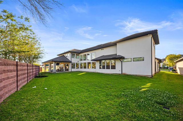 1010 Williams Lake Drive, Richmond, TX 77469