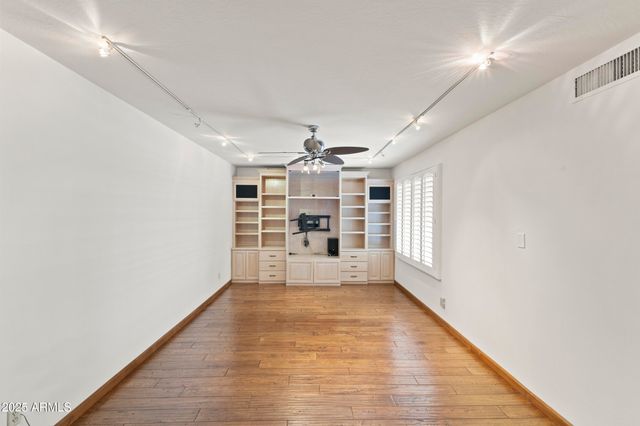 2528 E GENEVA Drive, Tempe, AZ 85282