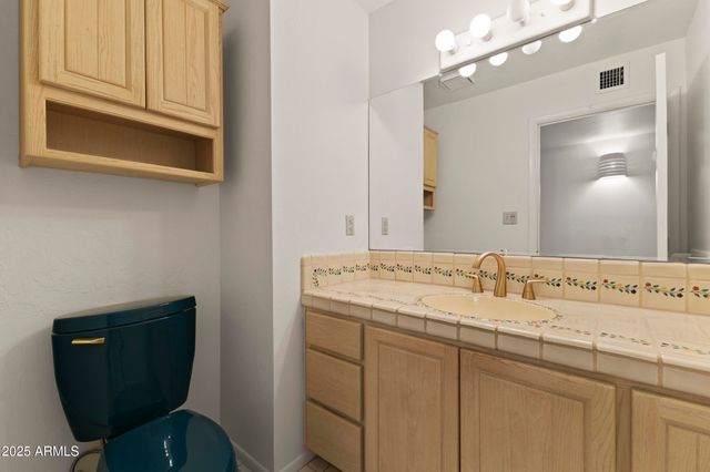 2528 E GENEVA Drive, Tempe, AZ 85282