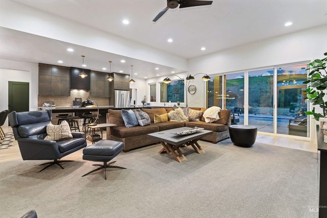 1873 W Oakhampton Drive, Eagle, ID 83616