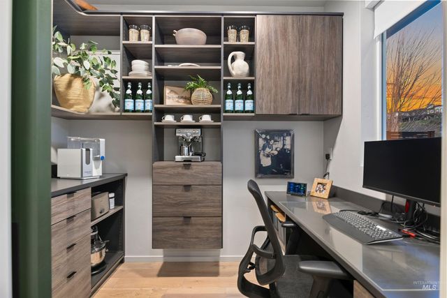 1873 W Oakhampton Drive, Eagle, ID 83616