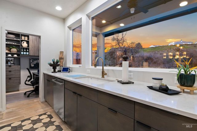 1873 W Oakhampton Drive, Eagle, ID 83616