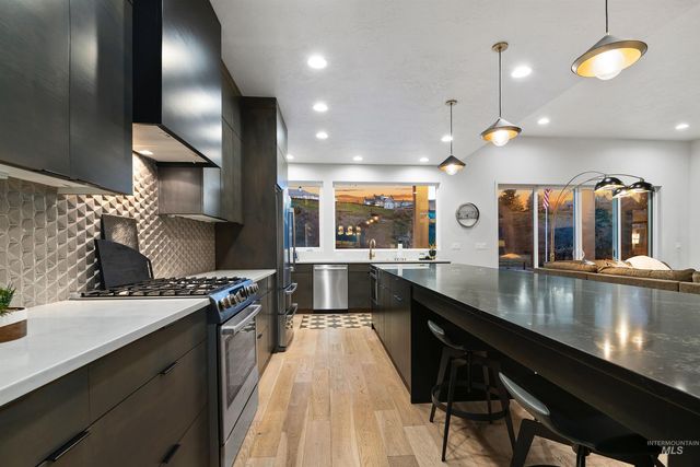 1873 W Oakhampton Drive, Eagle, ID 83616