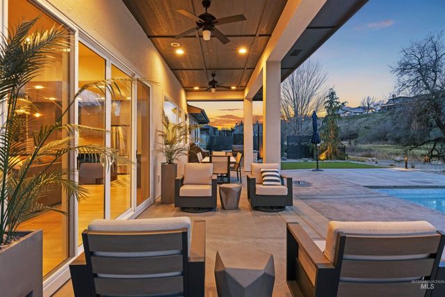 1873 W Oakhampton Drive, Eagle, ID 83616