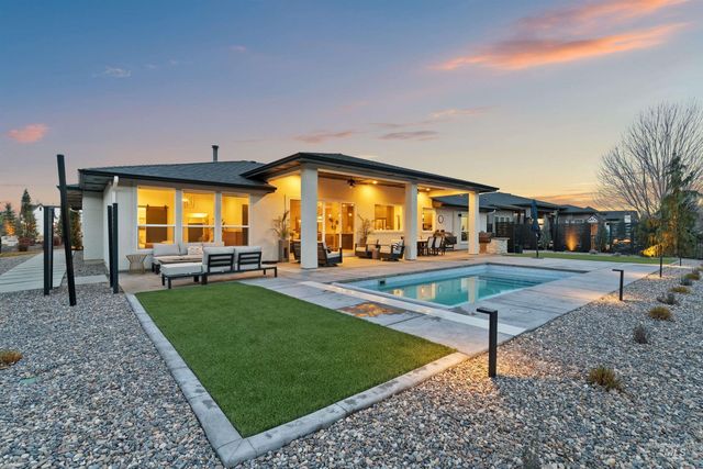 1873 W Oakhampton Drive, Eagle, ID 83616