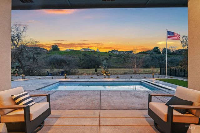 1873 W Oakhampton Drive, Eagle, ID 83616