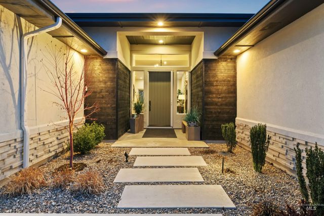 1873 W Oakhampton Drive, Eagle, ID 83616