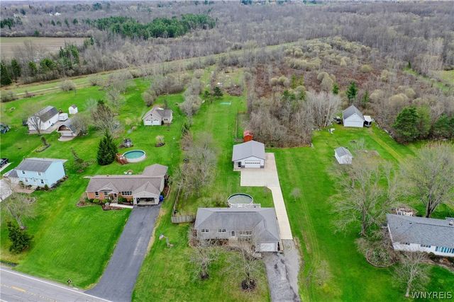 4710 Meyer Road, Pendleton, NY 14120