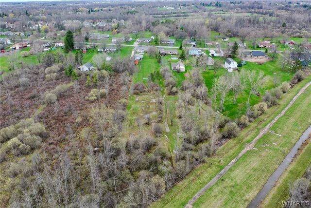 4710 Meyer Road, Pendleton, NY 14120