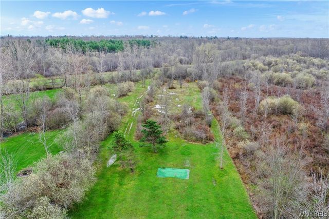 4710 Meyer Road, Pendleton, NY 14120