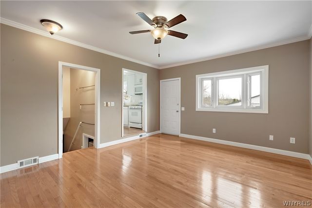 4710 Meyer Road, Pendleton, NY 14120