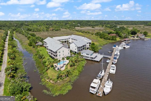 16 Hidden Harbor Road, Brunswick, GA 31525