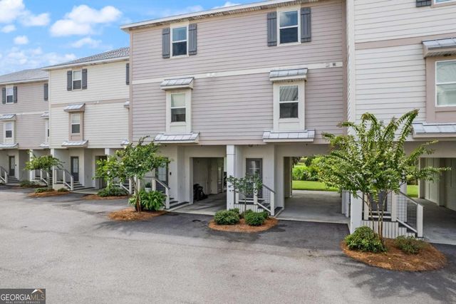 16 Hidden Harbor Road, Brunswick, GA 31525