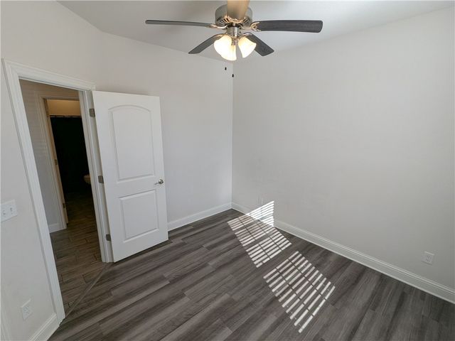 1040 SE Skyline Loop, Centerton, AR 72719