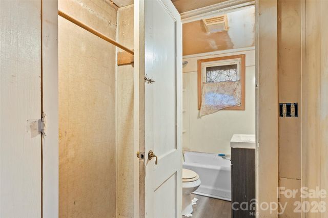 75 Travis Street, Clyde, NC 28721