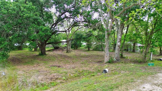 0 Avenue G, Danbury, TX 77534