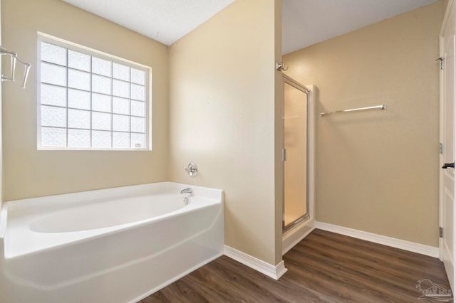 4836 Timber Ridge Dr, Pace, FL 32571