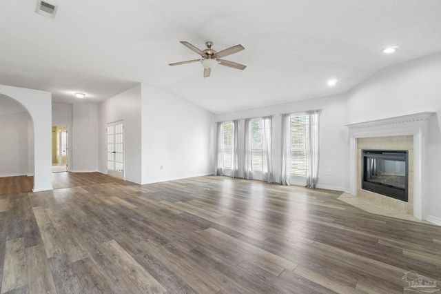 4836 Timber Ridge Dr, Pace, FL 32571