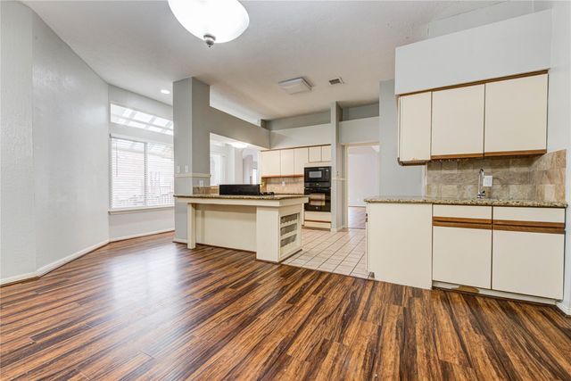 2122 Paso Rello Drive, Houston, TX 77077