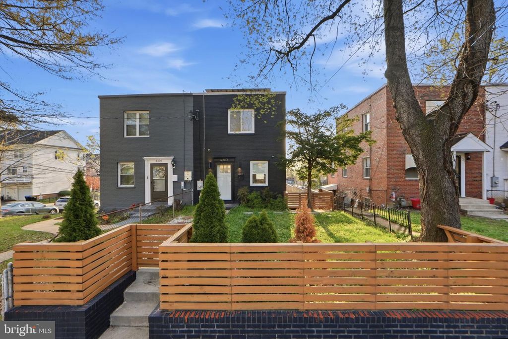 4302 MARTIN LUTHER KING JR AVE SW, Washington, DC 20032