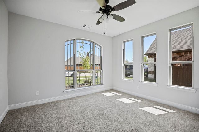 508 Bush Avenue, Waxahachie, TX 75165