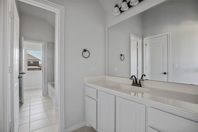 508 Bush Avenue, Waxahachie, TX 75165