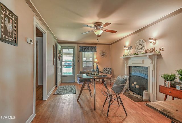 3124 Hickory Tree Road, Bluff City, TN 37618