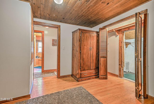 3124 Hickory Tree Road, Bluff City, TN 37618