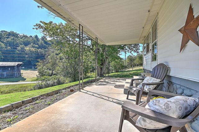3124 Hickory Tree Road, Bluff City, TN 37618