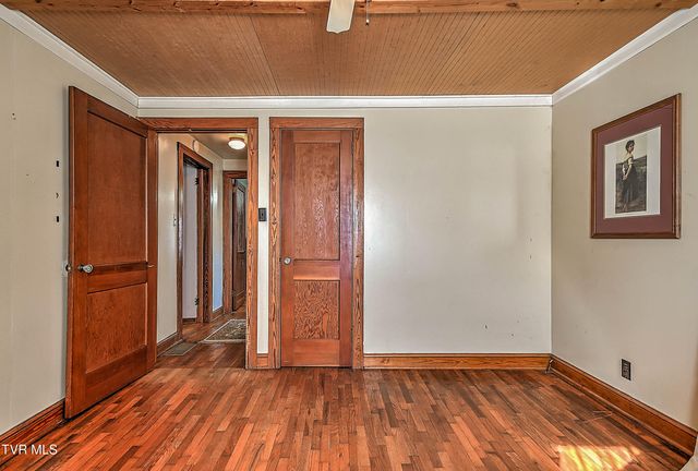 3124 Hickory Tree Road, Bluff City, TN 37618
