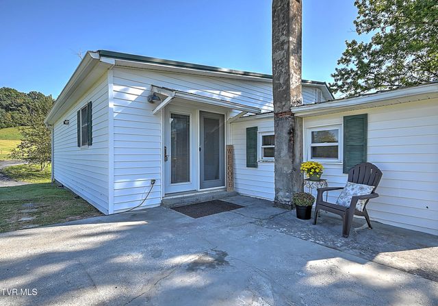 3124 Hickory Tree Road, Bluff City, TN 37618