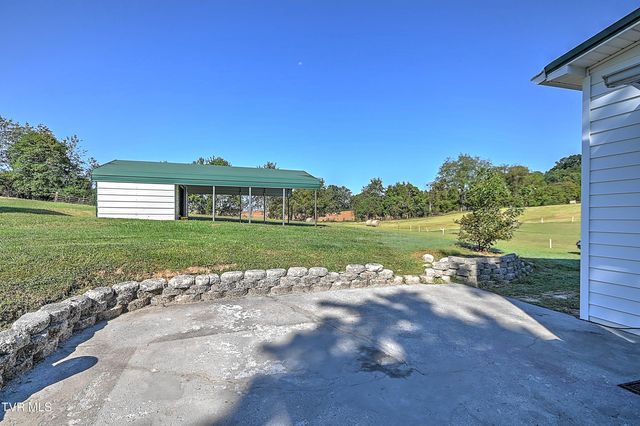 3124 Hickory Tree Road, Bluff City, TN 37618