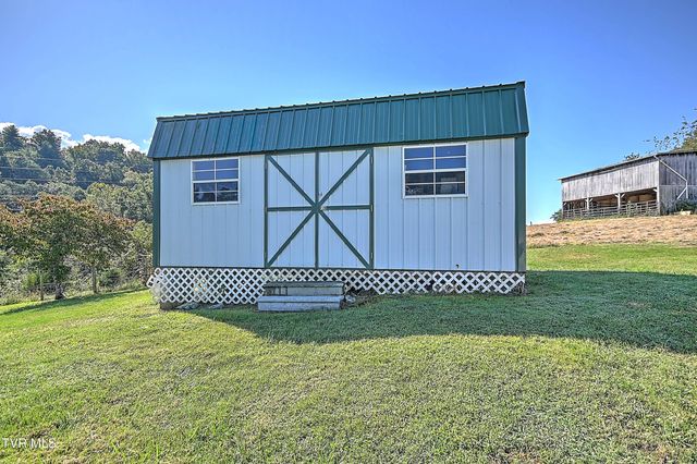3124 Hickory Tree Road, Bluff City, TN 37618