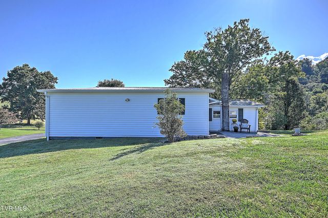 3124 Hickory Tree Road, Bluff City, TN 37618