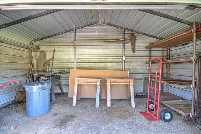 3124 Hickory Tree Road, Bluff City, TN 37618