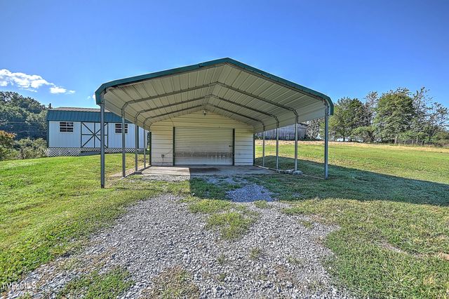 3124 Hickory Tree Road, Bluff City, TN 37618