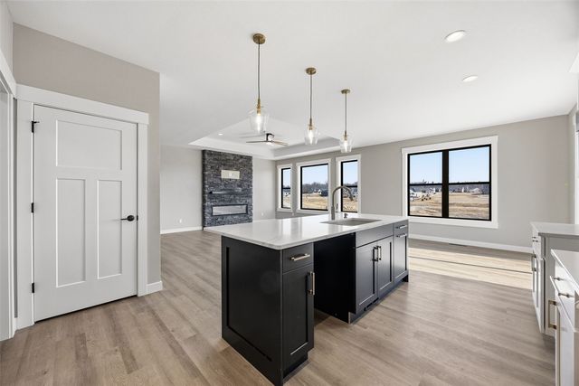 720 17th Avenue SW, Mt Vernon, IA 52314