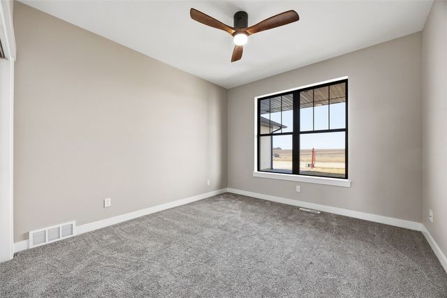 720 17th Avenue SW, Mt Vernon, IA 52314