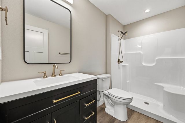 720 17th Avenue SW, Mt Vernon, IA 52314