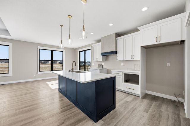 720 17th Avenue SW, Mt Vernon, IA 52314