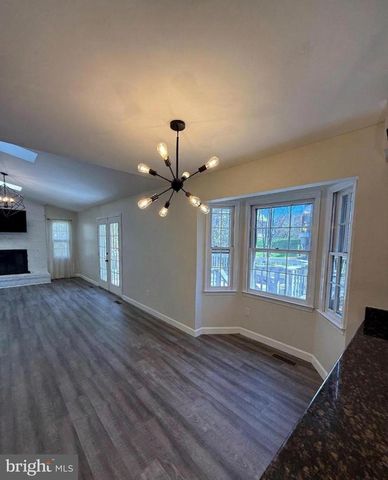 3501 MAJESTIC PINE LN, Fairfax, VA 22033