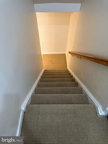 3501 MAJESTIC PINE LN, Fairfax, VA 22033