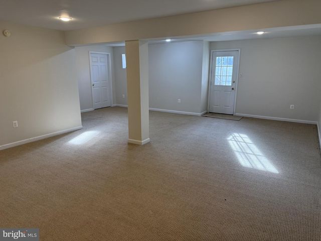 3501 MAJESTIC PINE LN, Fairfax, VA 22033