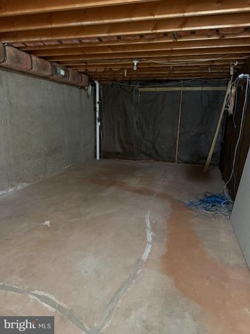 3501 MAJESTIC PINE LN, Fairfax, VA 22033