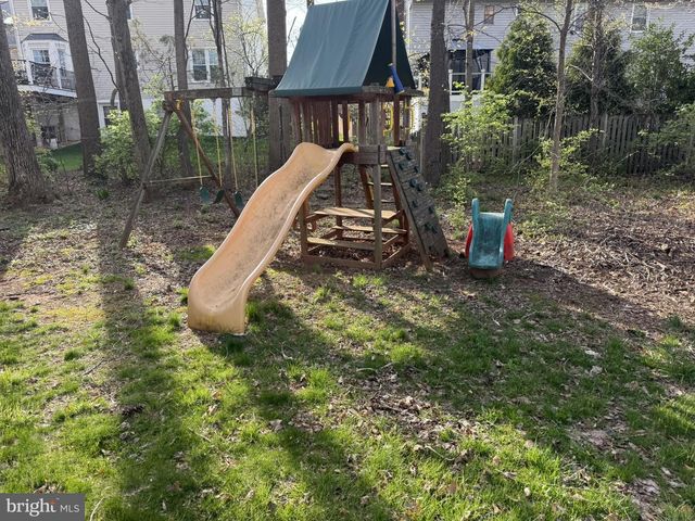 3501 MAJESTIC PINE LN, Fairfax, VA 22033