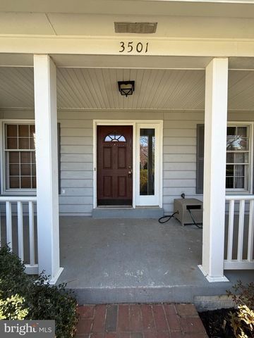 3501 MAJESTIC PINE LN, Fairfax, VA 22033