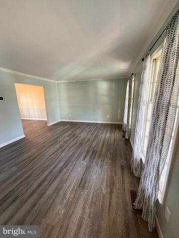 3501 MAJESTIC PINE LN, Fairfax, VA 22033