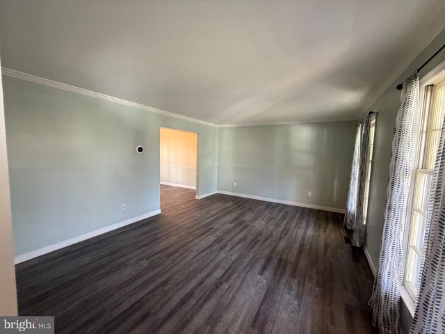 3501 MAJESTIC PINE LN, Fairfax, VA 22033